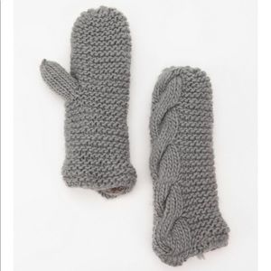 UO Cozy Lined Knit Mittens